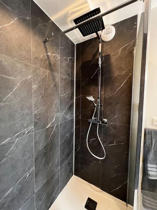 Appartement Richard Merrill 2 Personnes En Plein Centre Сент-Мер-Эглиз Экстерьер фото